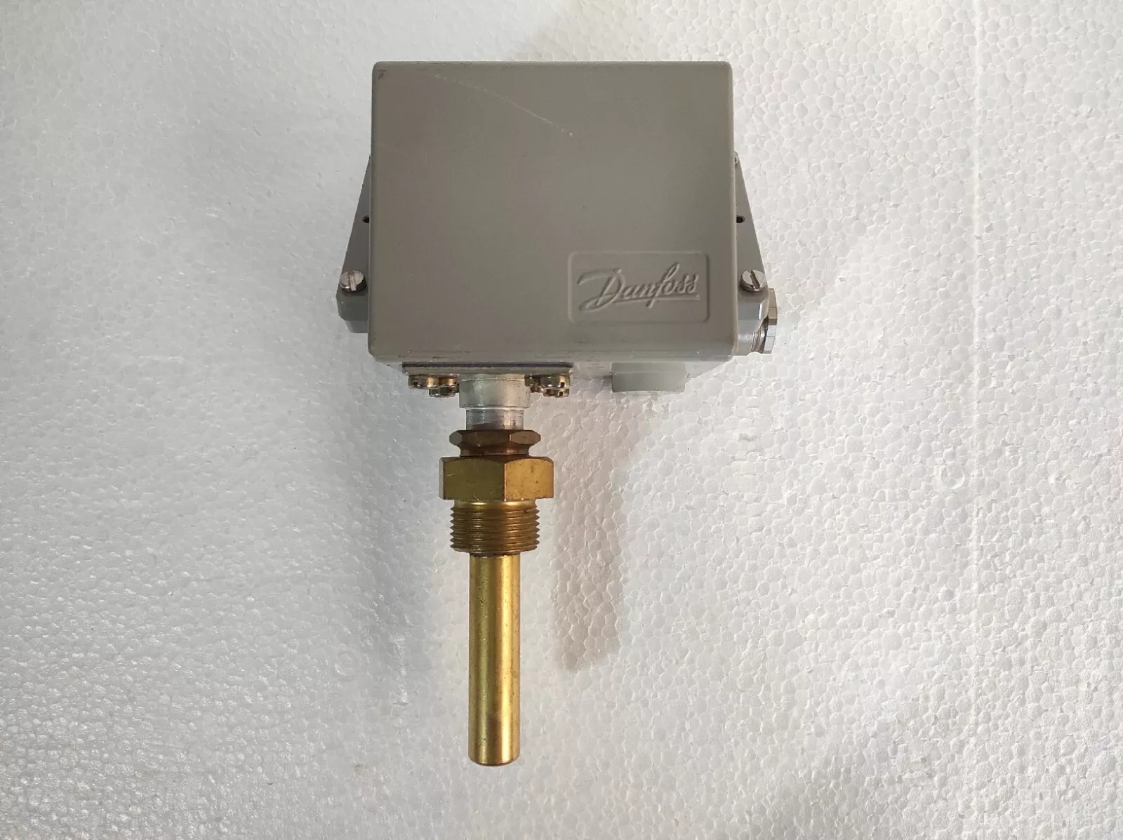 admin/uploads/uploads/danfoss kps 80 thermostat temperature switch_1.webp